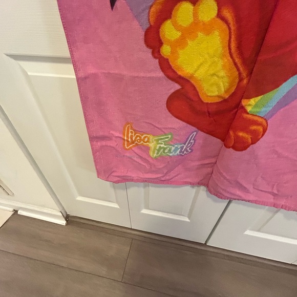 Vintage Used Condition Lisa Frank Hollywood Bear Beach Towel - Picture 12 of 12